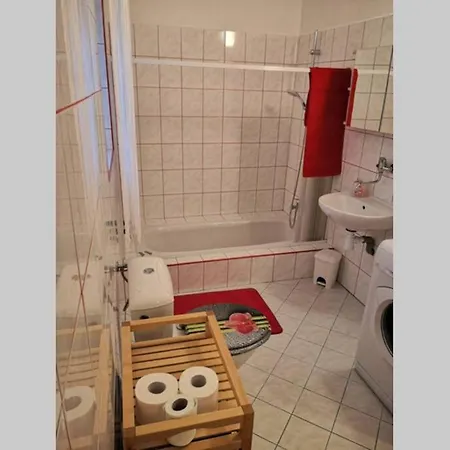 Apartman 99 *